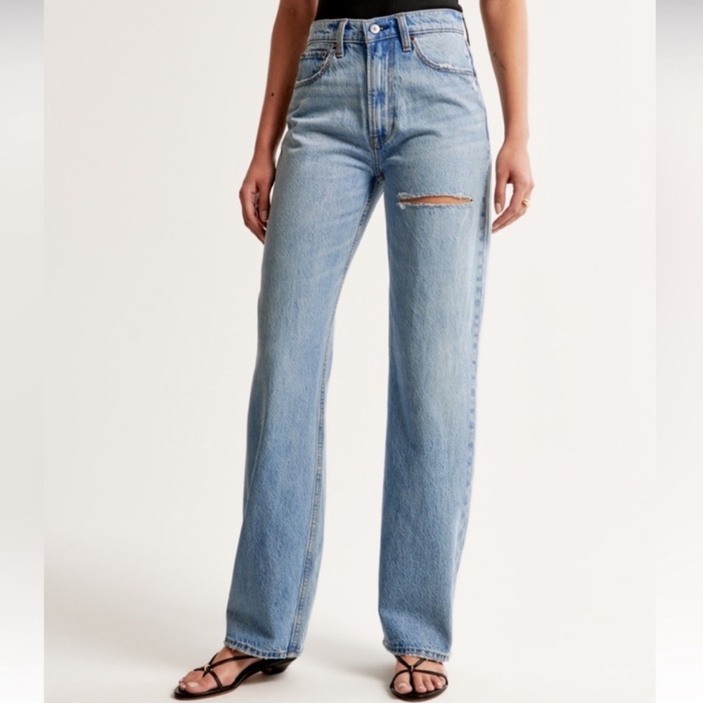 Abercrombie Thigh Destroy Curve Love Loose High Rise Jeans Sz 32/14